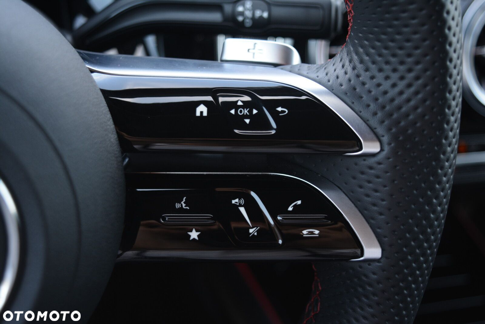 Mercedes-Benz GLA - 18