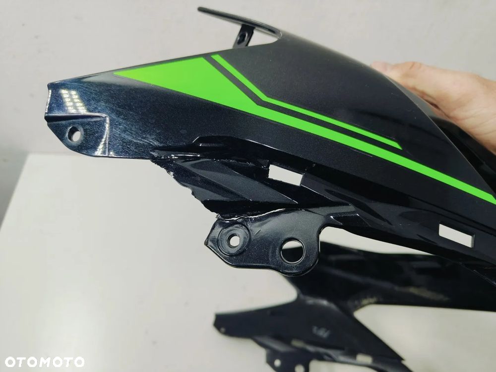 Czaha Kawasaki Ninja 400 - 4