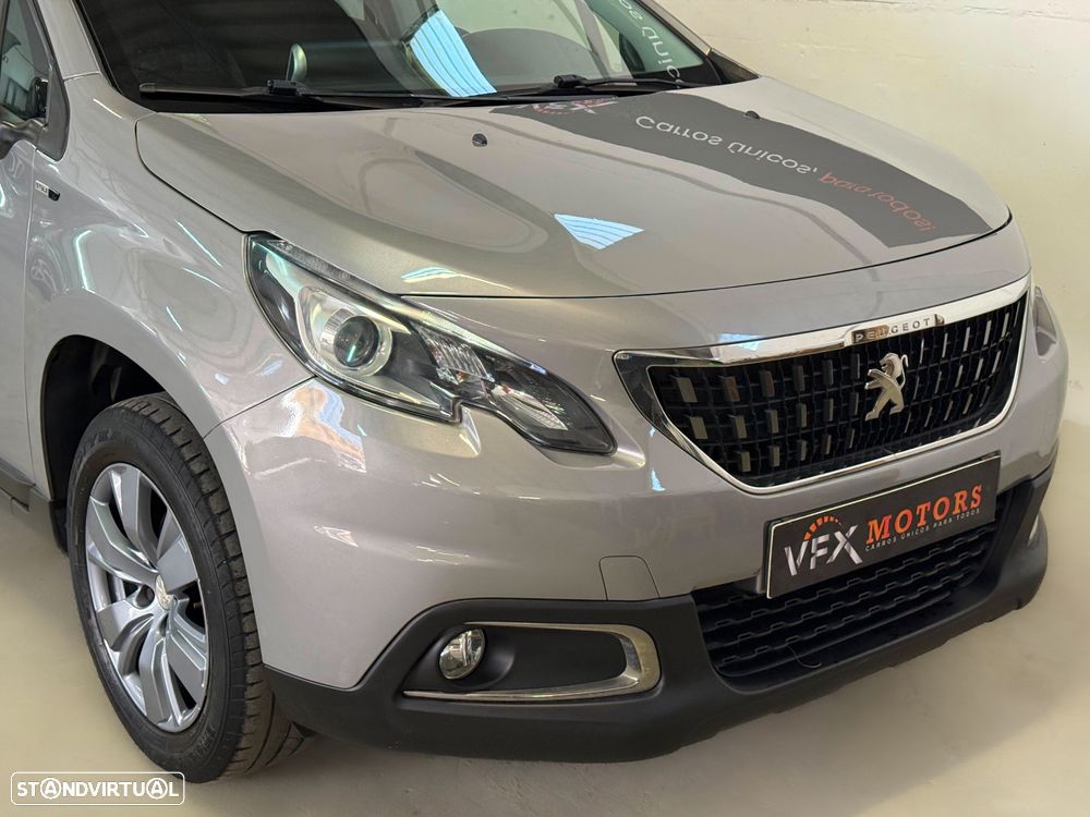 Peugeot 2008 1.2 PureTech Allure - 22