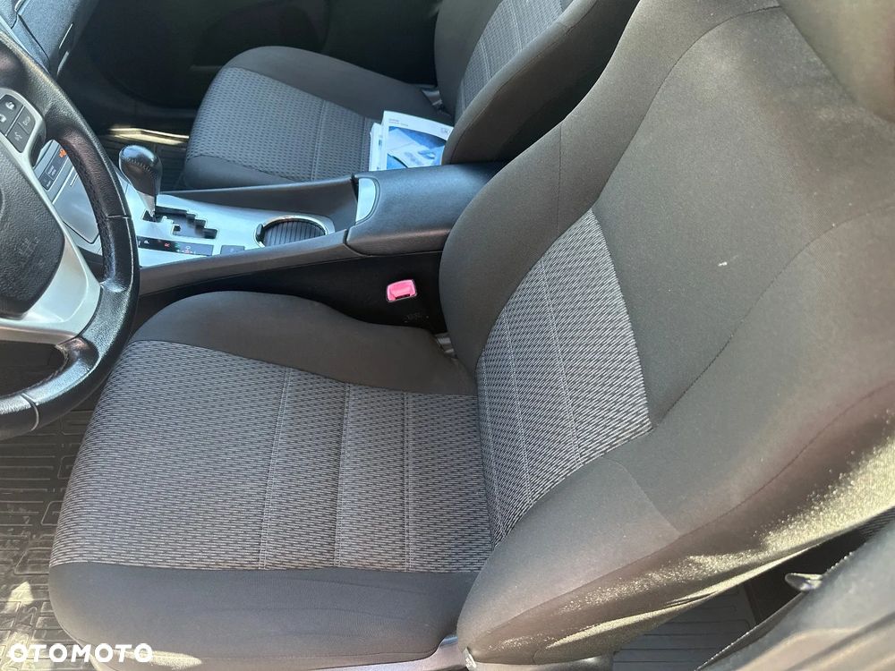 Toyota Avensis 2.0 Premium MS - 22