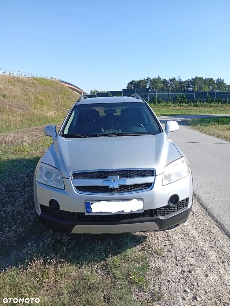 Chevrolet Captiva 2.4 LS 5os - 4