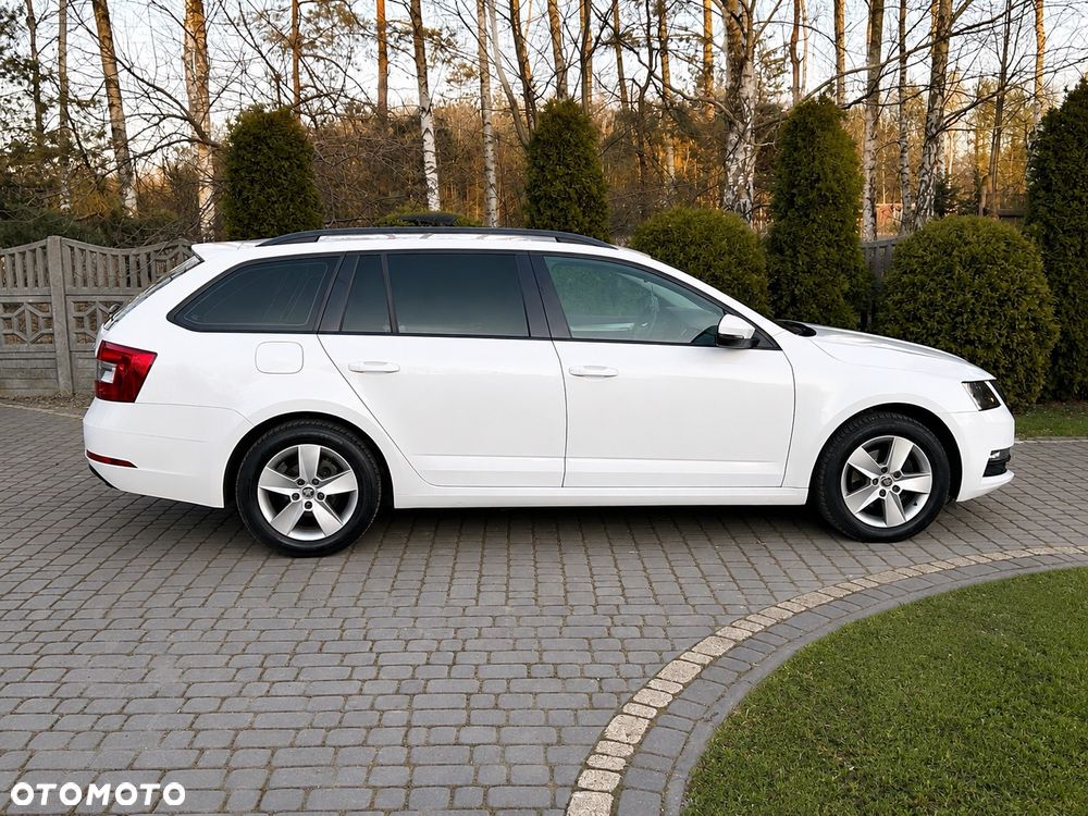 Skoda Octavia 2.0 TDI SCR Ambition - 4