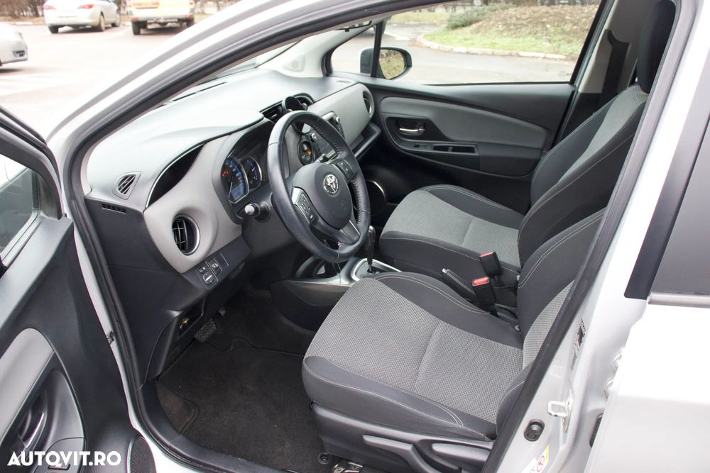 Toyota Yaris - 22
