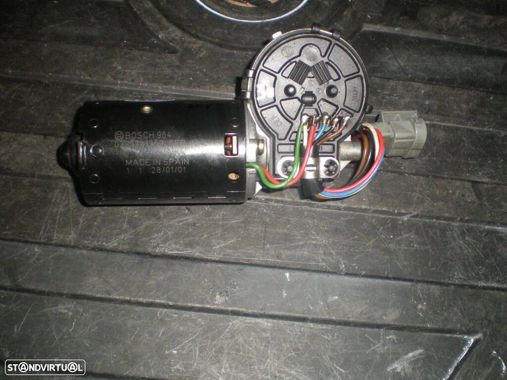 Motor Limpa Vidros Frente 0390241352 RENAULT SCENIC 2001 BOSCH - 2