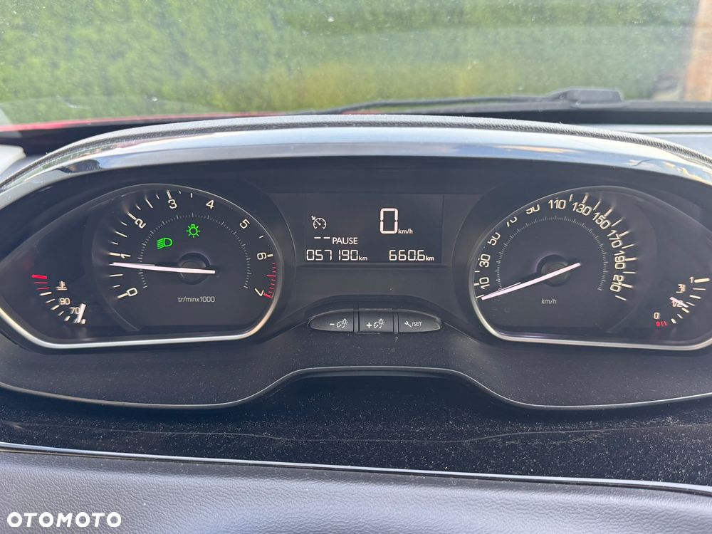 Peugeot 208 1.2 PureTech Active - 7