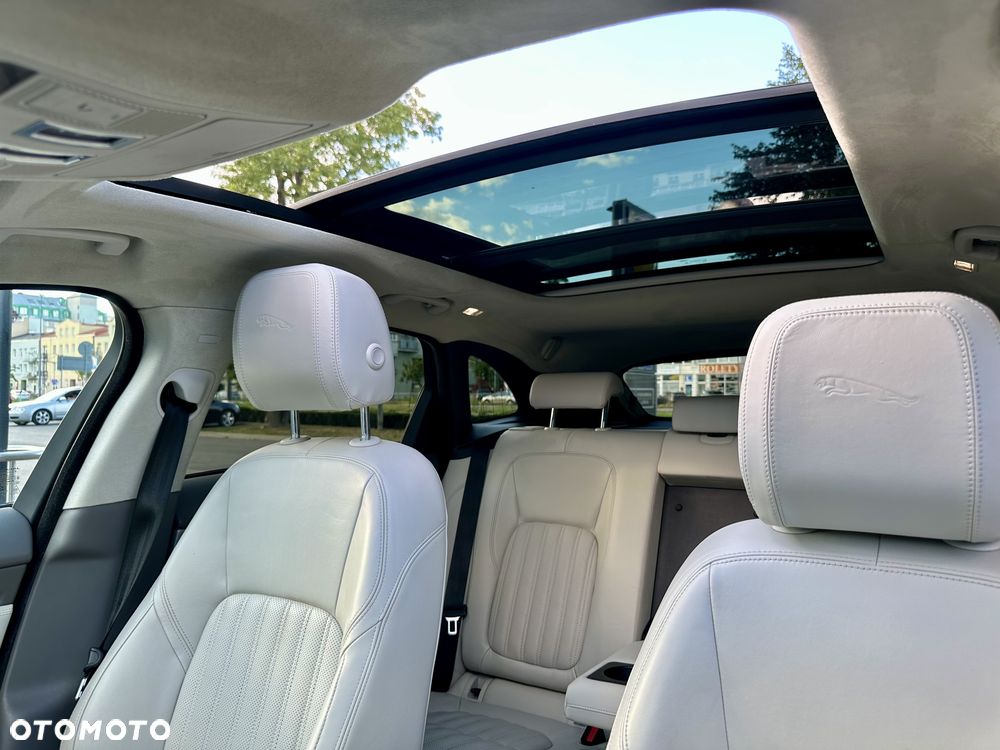 Jaguar F-Pace 2.0 i4D AWD Prestige - 16