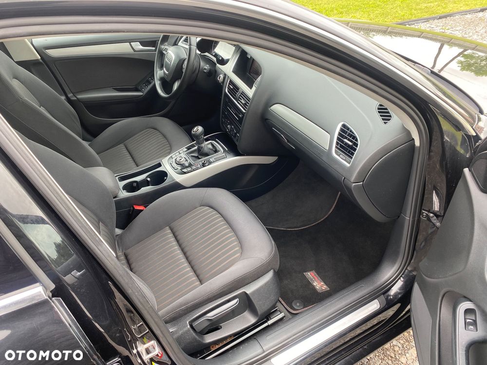 Audi A4 Avant 2.0 TDI DPF Attraction - 13
