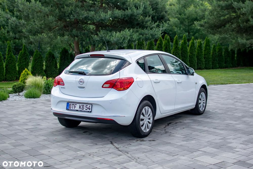 Opel Astra - 25