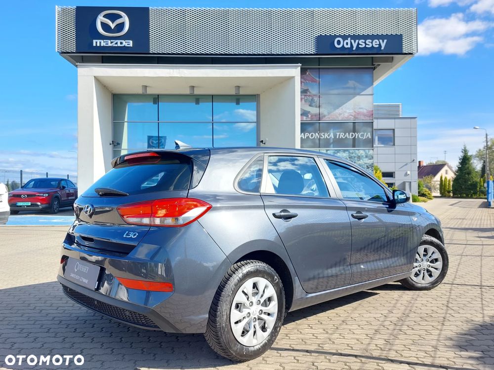 Hyundai i30 1.5 DPI Classic + - 3