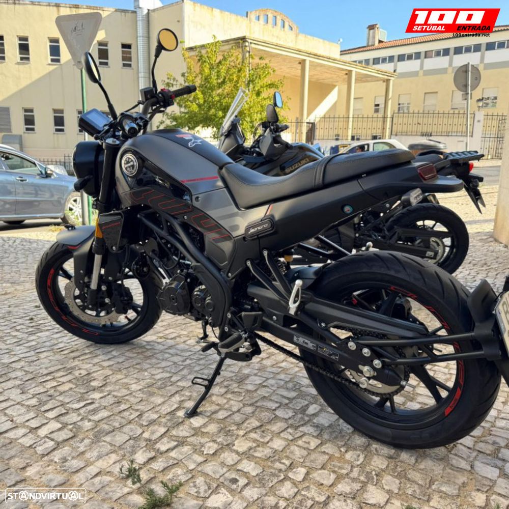 Benelli Leoncino 125 - 20