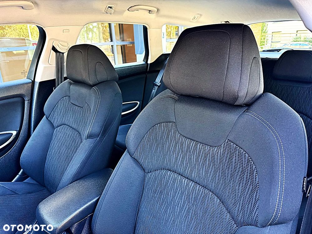 Citroën C5 2.0 HDi Exclusive - 27