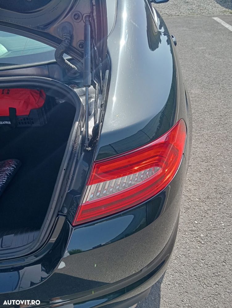 Jaguar XF 20d RWD E-Performance Pure - 17