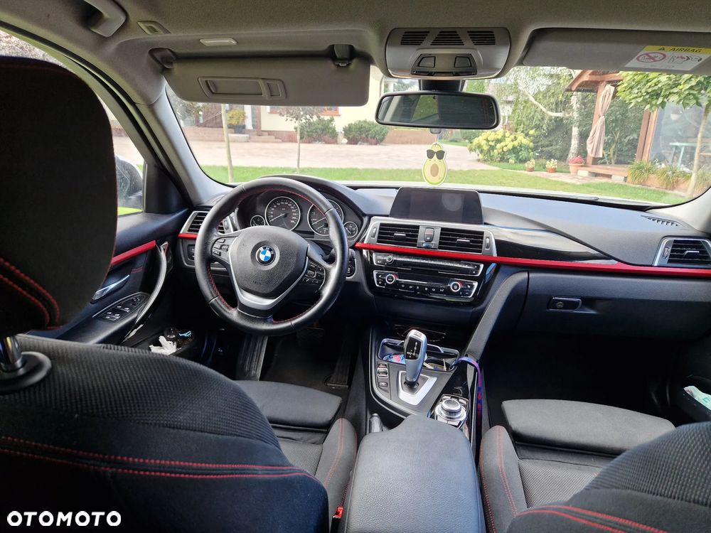 BMW Seria 3 318i Sport Line Shadow - 13