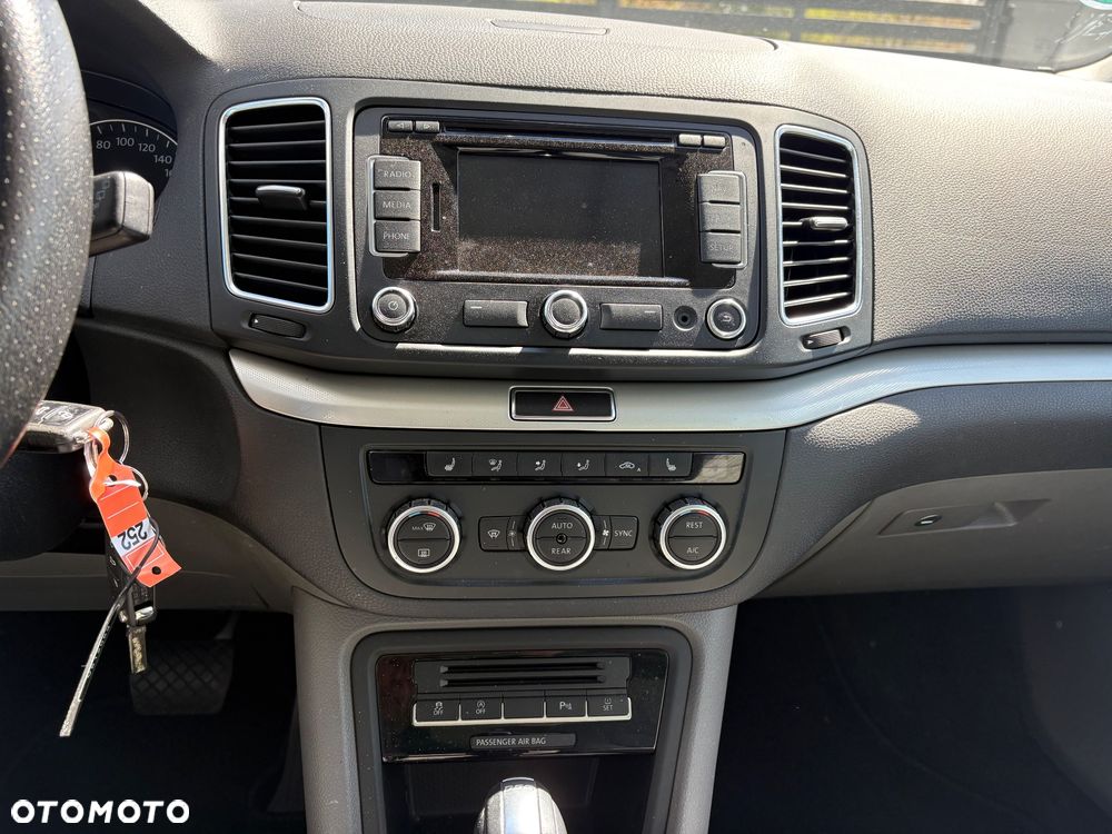 Ford Galaxy 2.0 TDCi Trend - 13