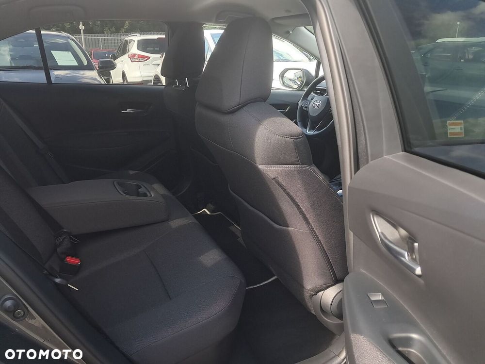 Toyota Corolla 1.8 Hybrid Style - 18