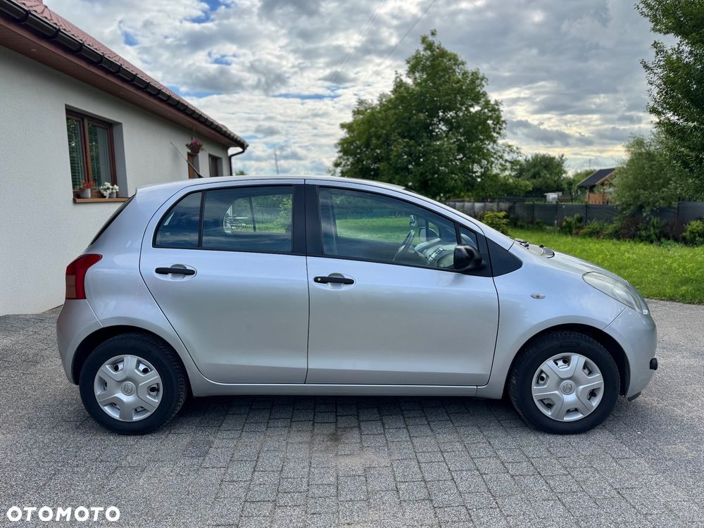 Toyota Yaris 1.0 Luna A/C - 9