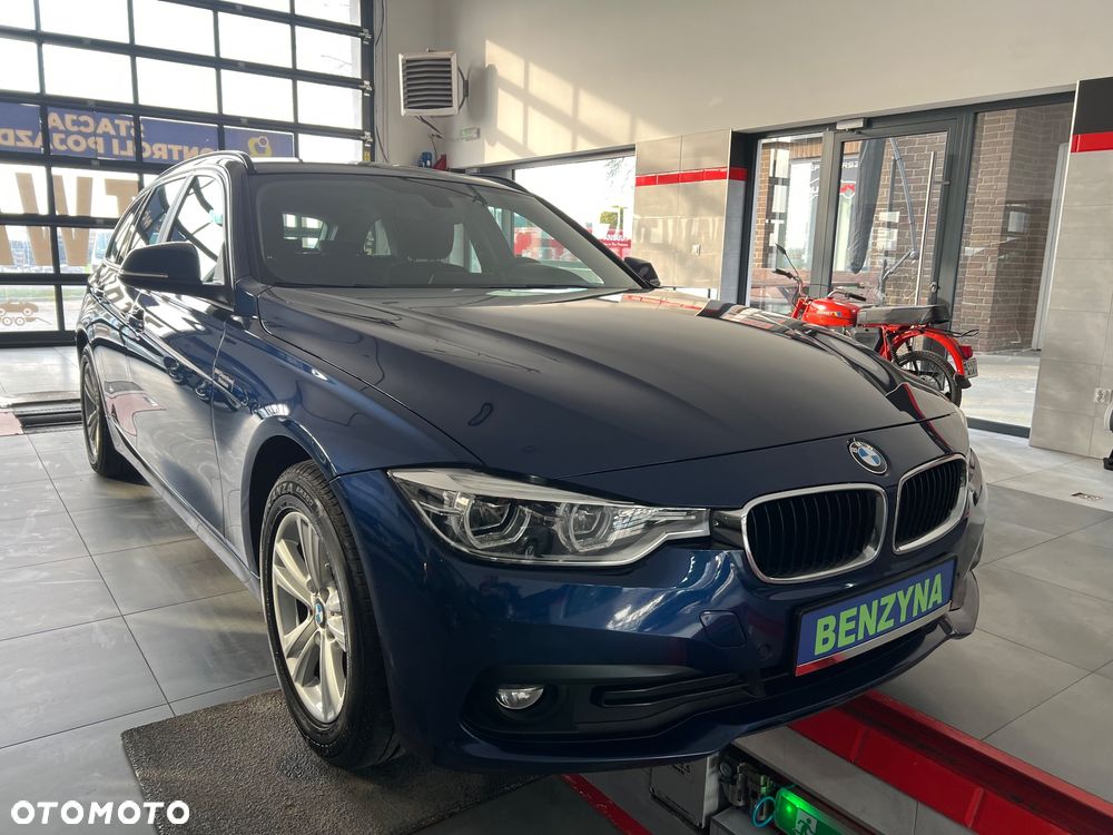 BMW Seria 3 318i Edition Luxury Line Purity - 9