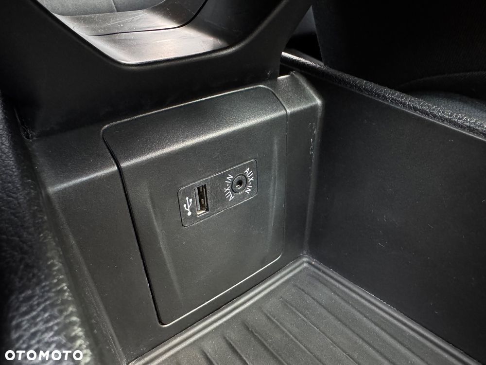 BMW Seria 2 218d xDrive - 21