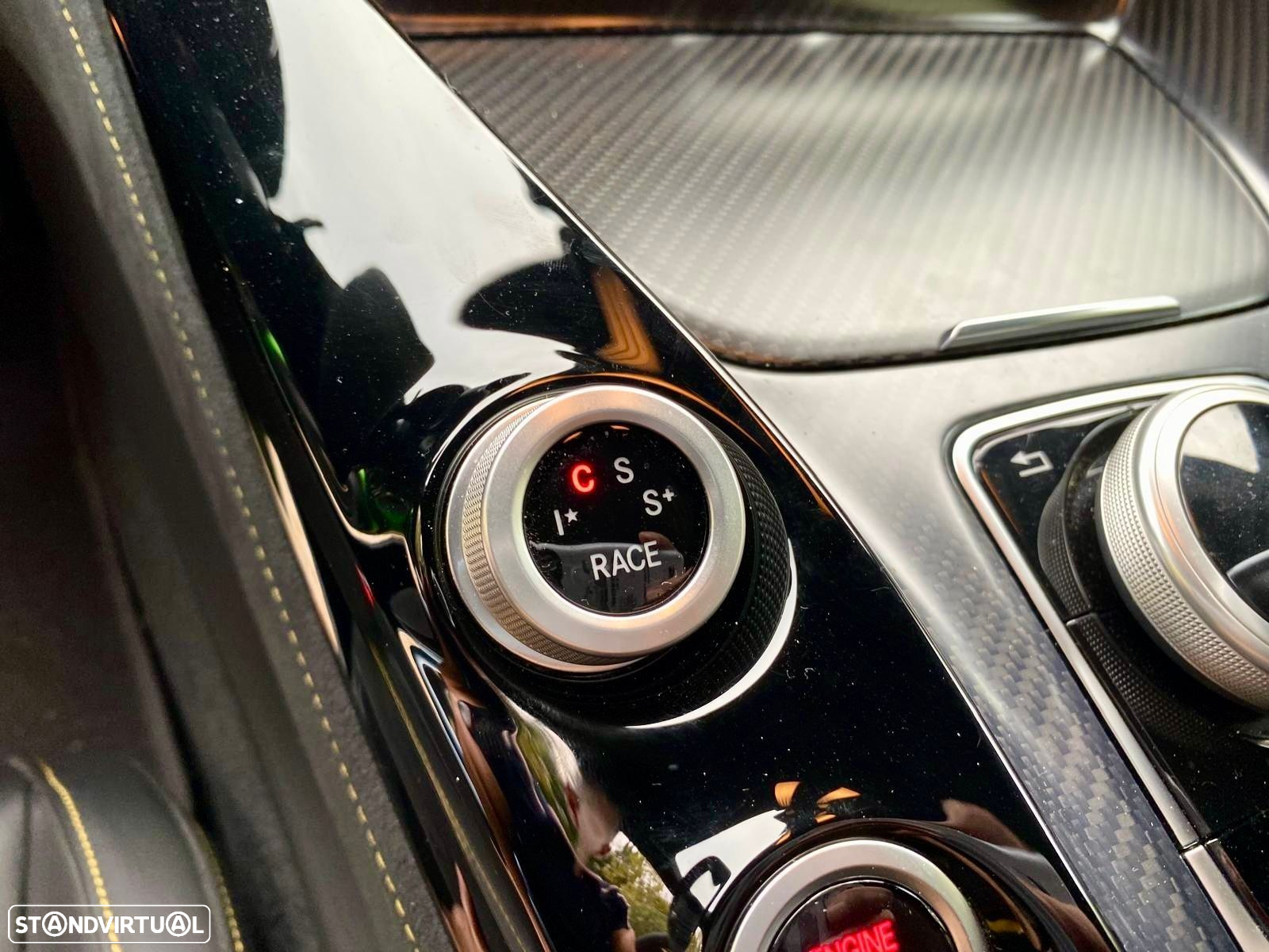 Mercedes-Benz AMG GT R - 32