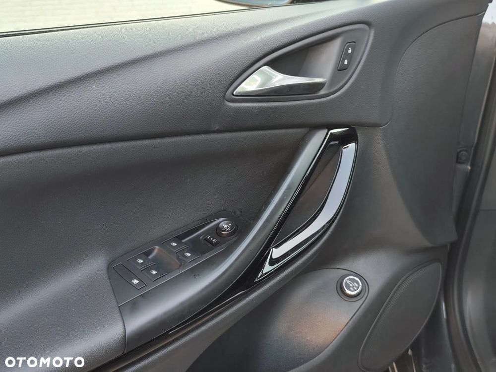 Opel Astra 1.4 Turbo Ultimate - 24