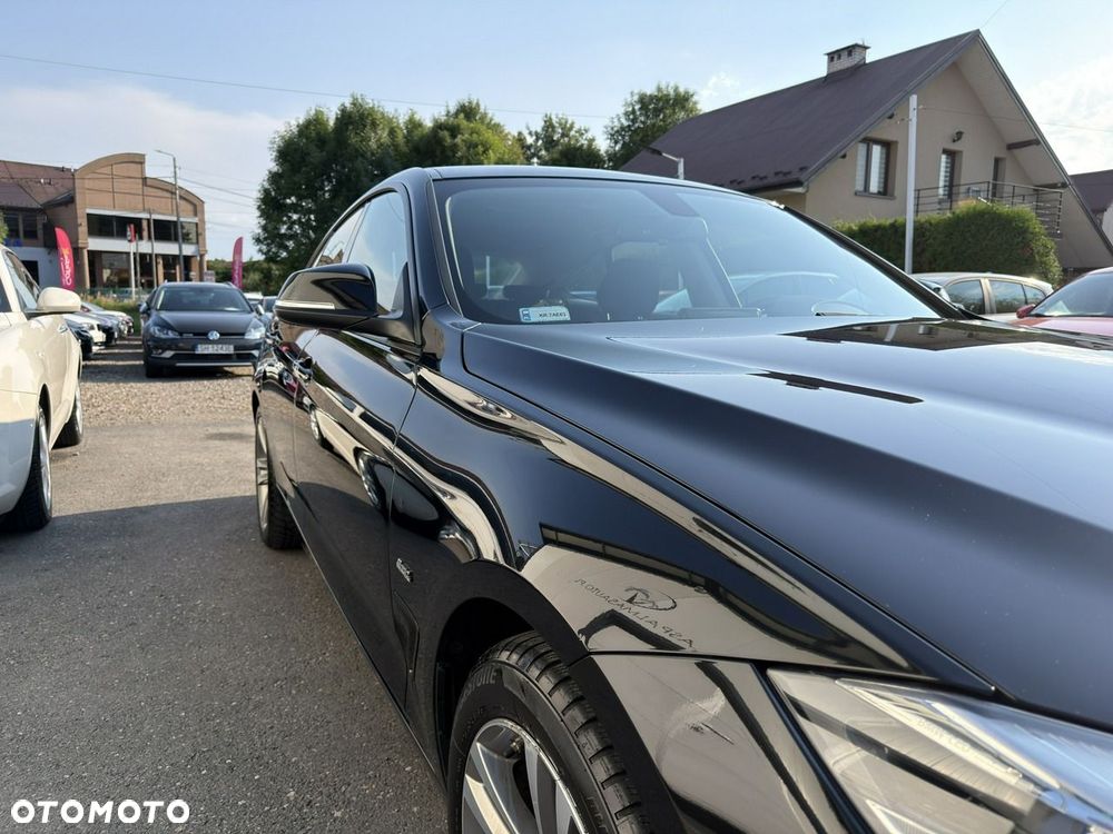 BMW Seria 3 318d MHEV Sport Line - 2