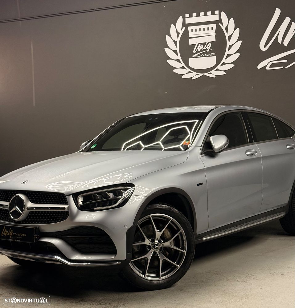 Mercedes-Benz GLC 300 de Coupe 4Matic 9G-TRONIC AMG Line Plus - 4