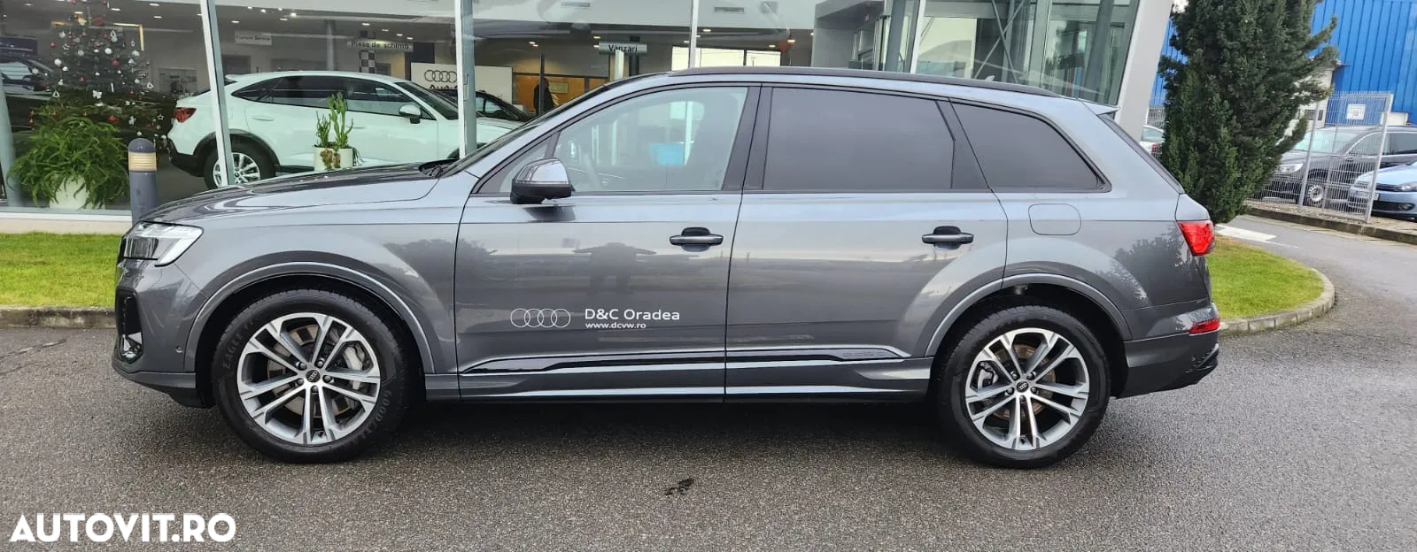 Audi Q7 55 TFSI e quattro Tiptronic PHEV S Line - 2