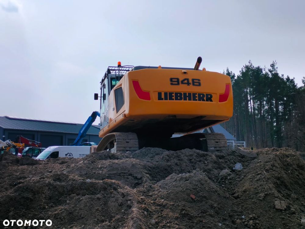 Liebherr R946 LC - 10