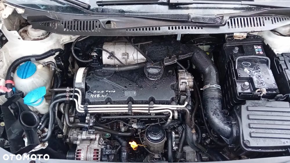 Tylko Części VW Caddy III 2K 2.0 sdi bdj 70KM 51kW l1h1 03r–10r Lakier lb9a - 10