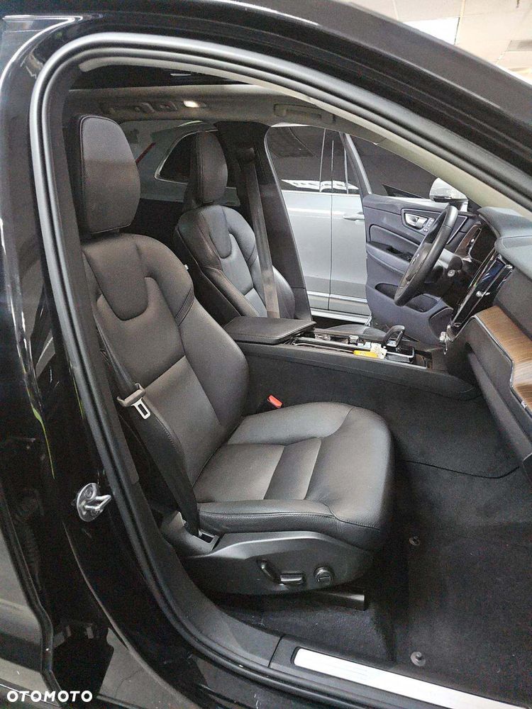Volvo XC 60 - 8