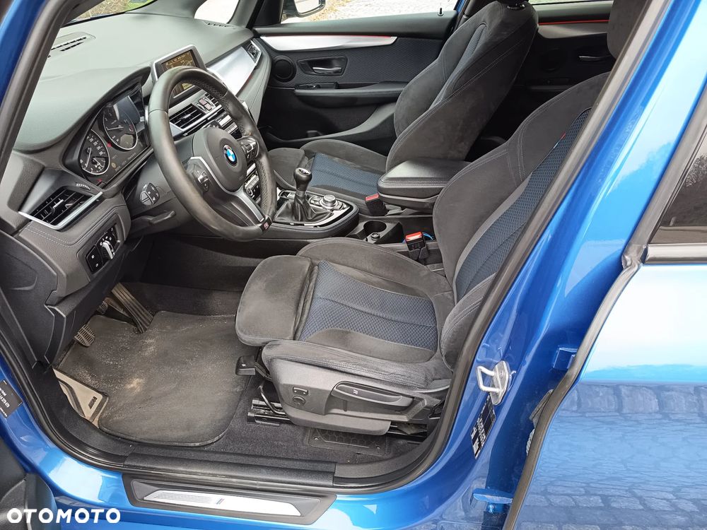 BMW Seria 2 218d M Sport - 9