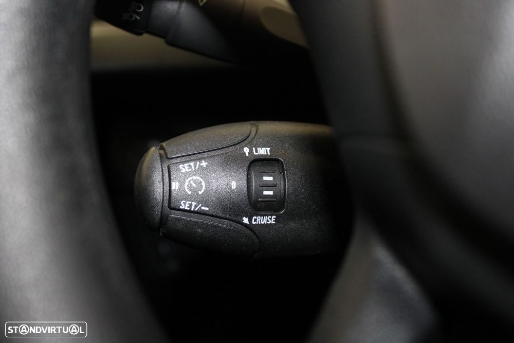 Peugeot 208 1.5 BHDI VAN - 11