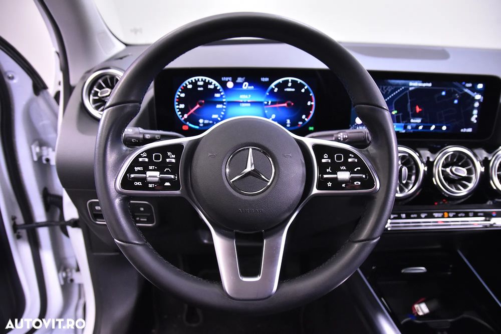 Mercedes-Benz GLA 200 d Aut. - 17