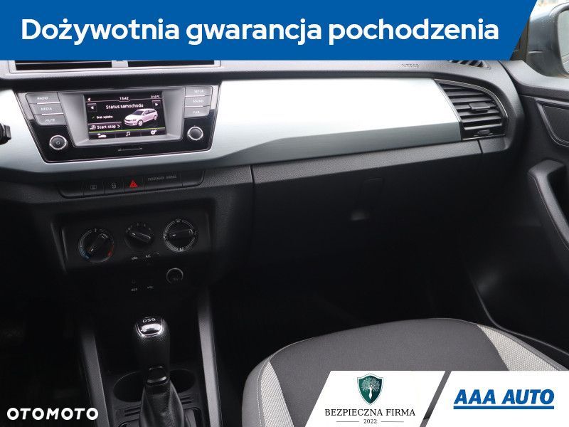 Skoda Fabia - 10