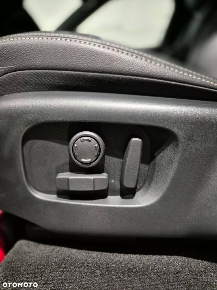 Land Rover Range Rover Velar 2.0 D200 mHEV - 16