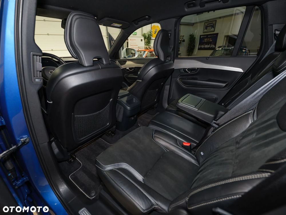 Volvo XC 90 D5 SCR AWD R-Design 7os - 17