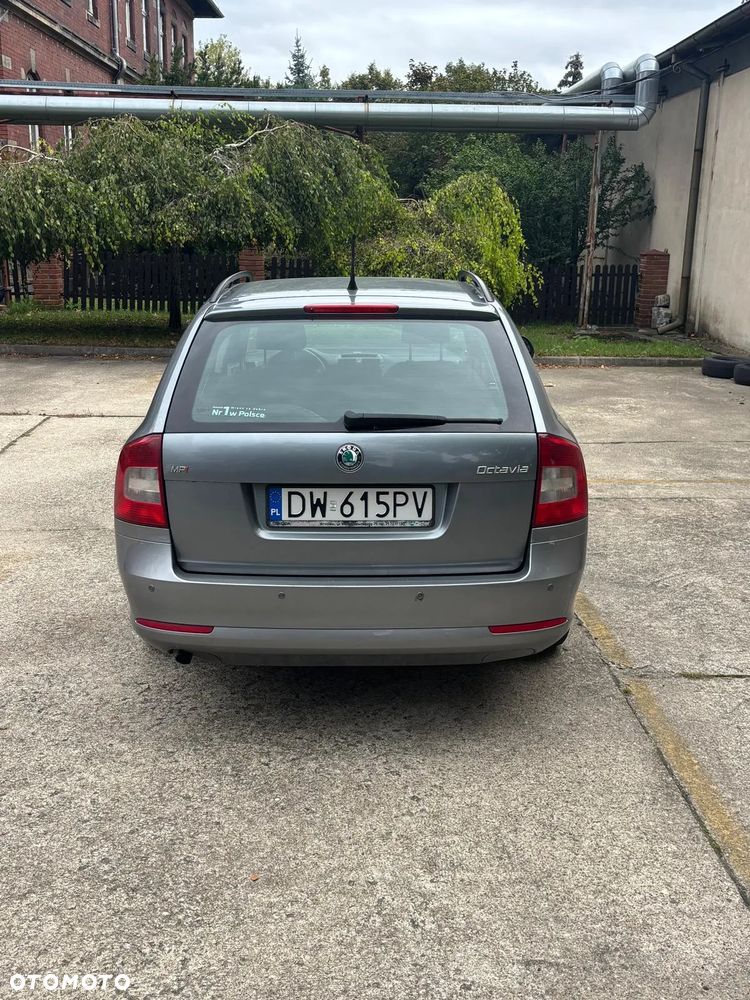 Skoda Octavia 1.6 Family - 5
