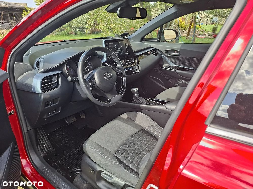 Toyota C-HR - 8