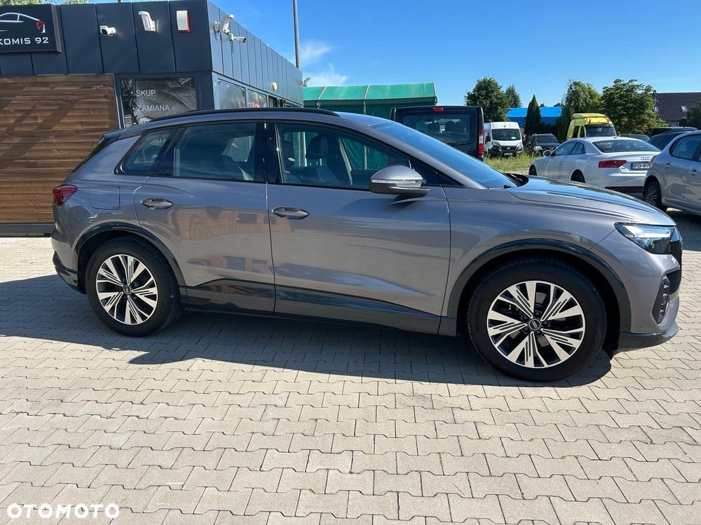 Audi Q4 e-tron - 3