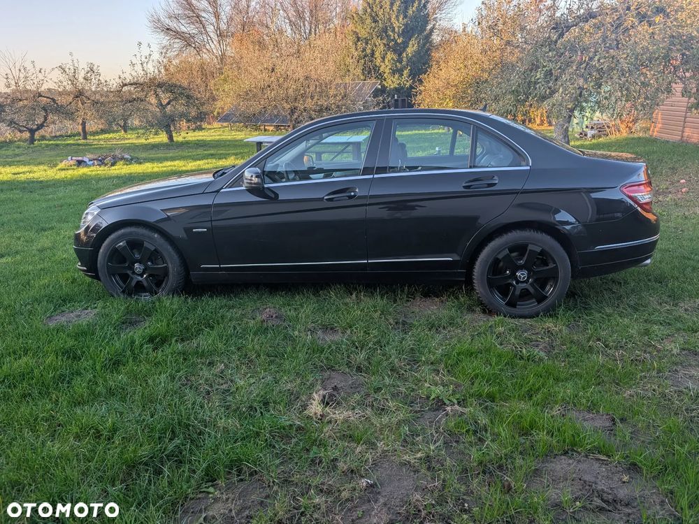 Mercedes-Benz C-Class 2009 photo 3