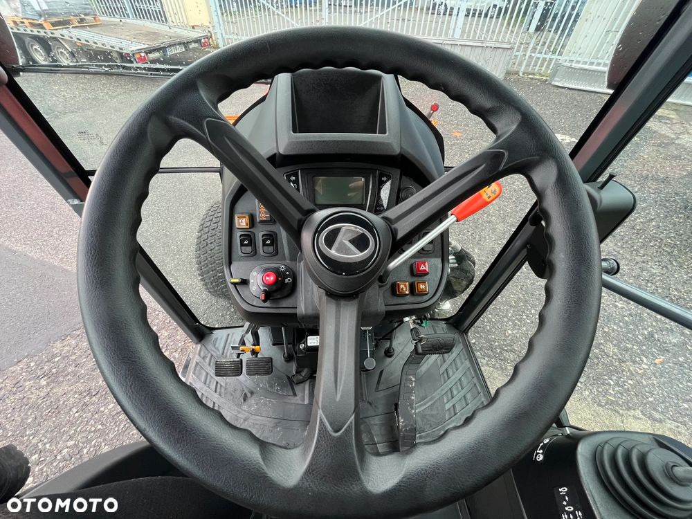 Kubota LX-401 CAB - 9