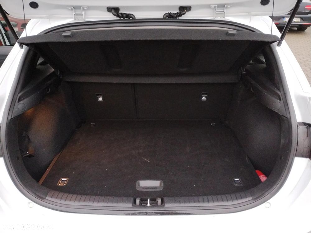 Kia Ceed 1.5 T-GDI M DCT - 16