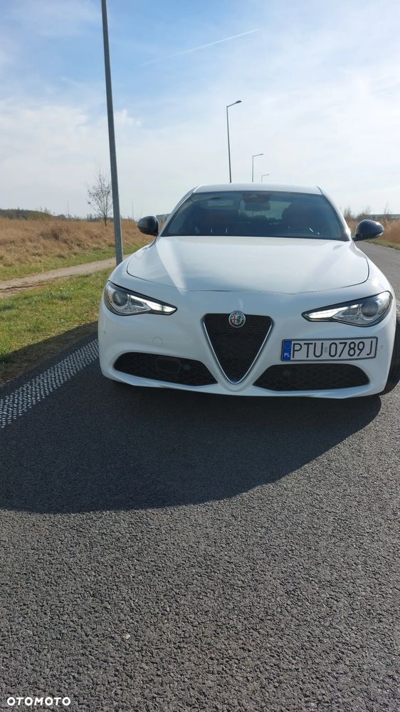 Alfa Romeo Giulia 2.0 Turbo TI Q4 - 5