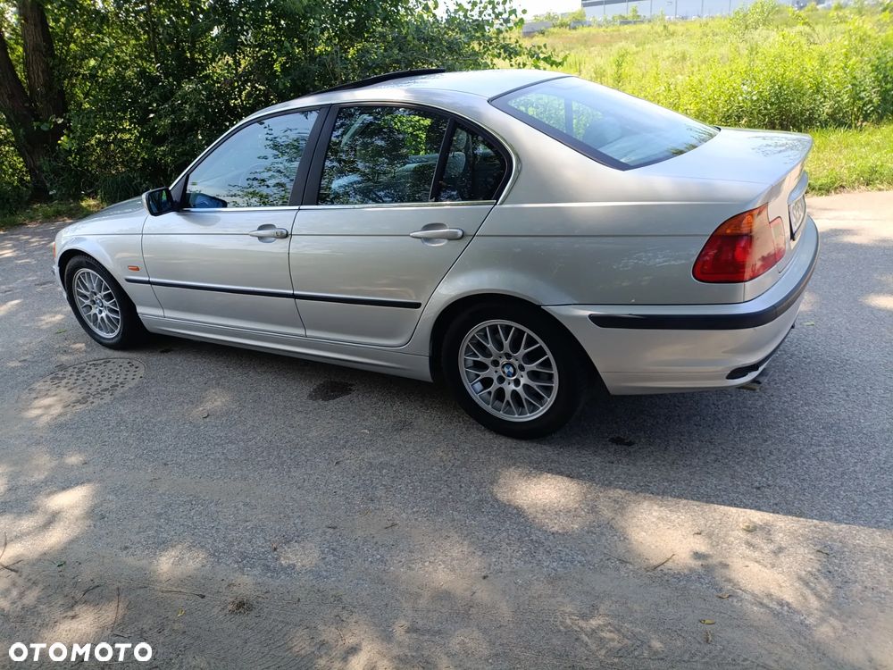 BMW Seria 3 - 12