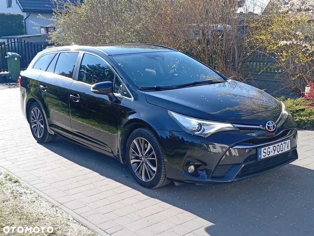 Toyota Avensis 2.0 D-4D Prestige - 6