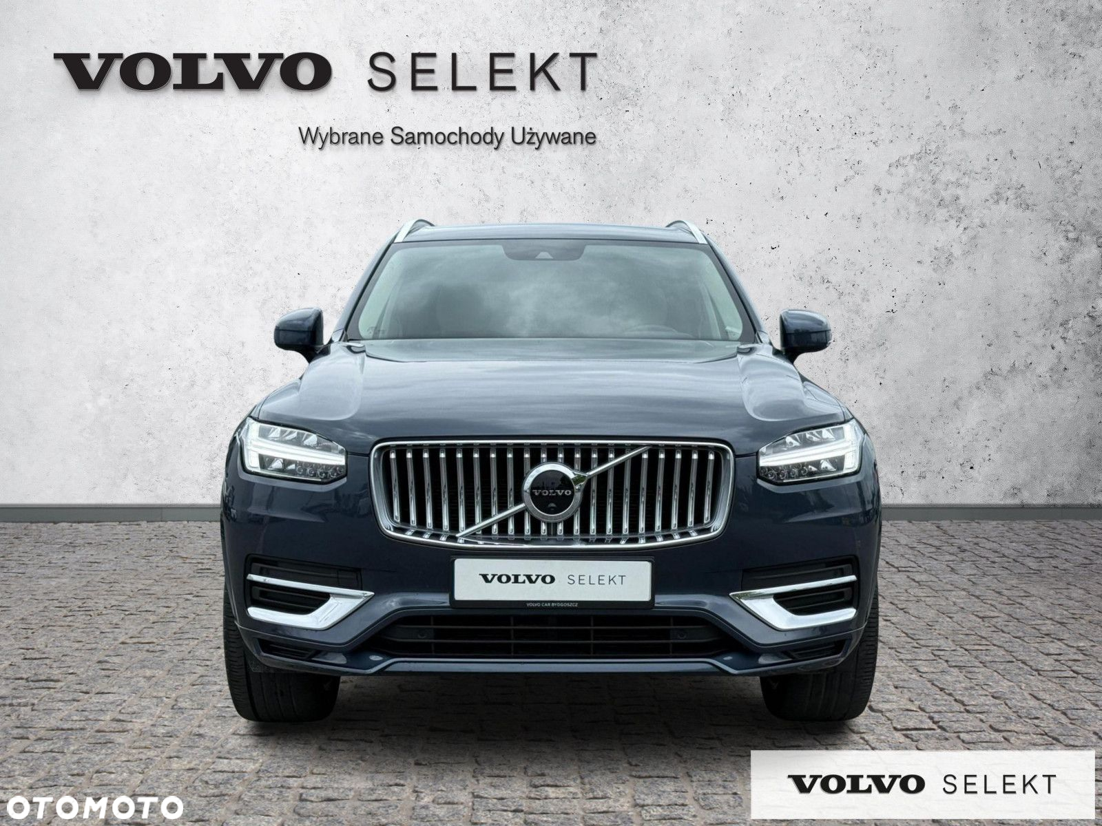 Volvo XC 90 - 9