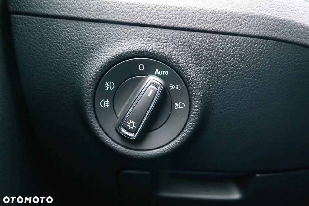 Skoda Superb 2.0 TSI Ambition DSG - 21