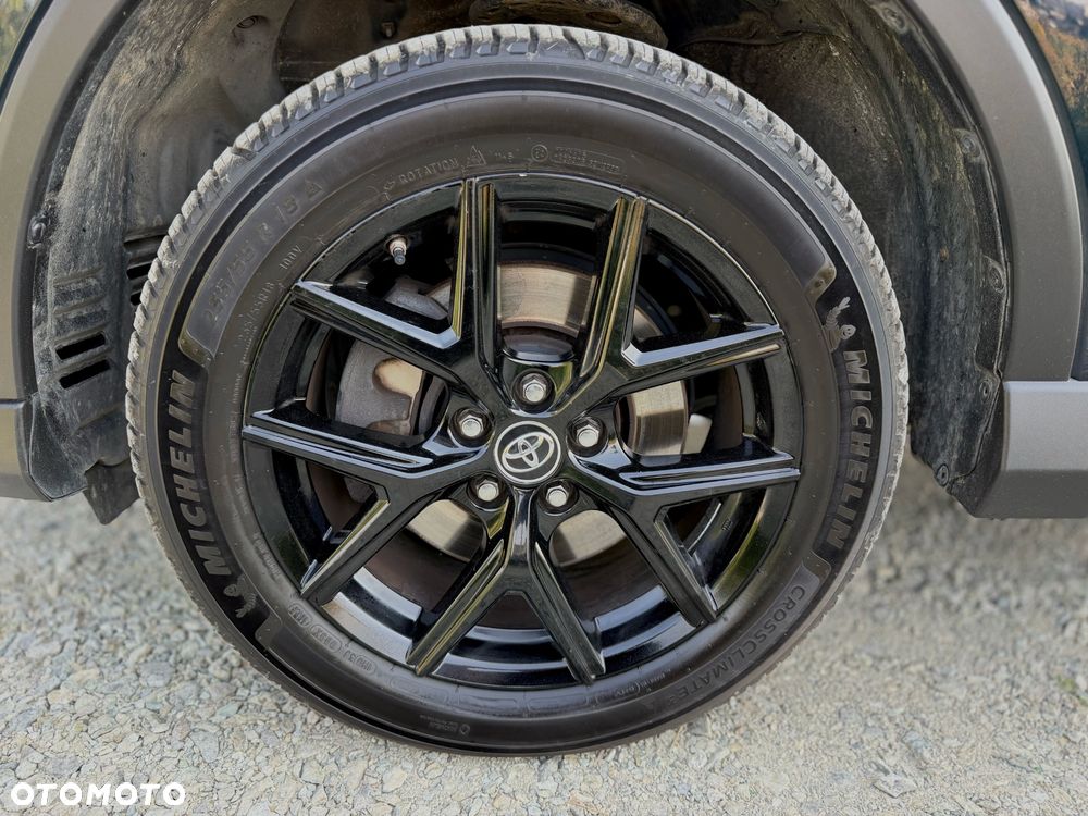 Toyota RAV4 Hybrid Selection 4x2 - 13