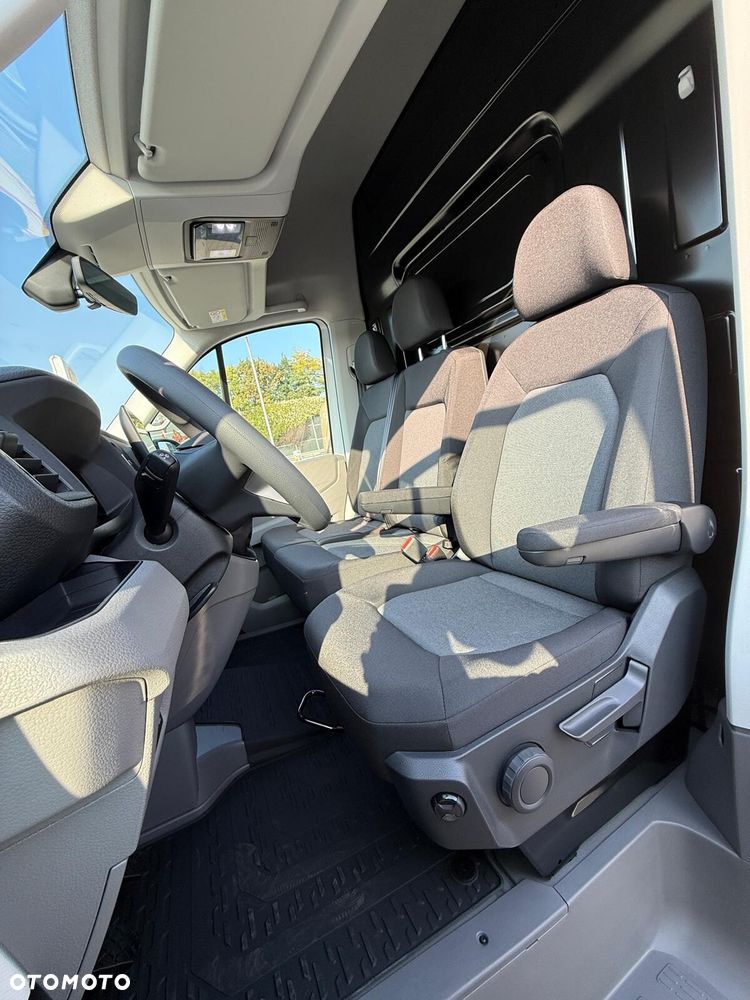 Volkswagen Crafter - 10