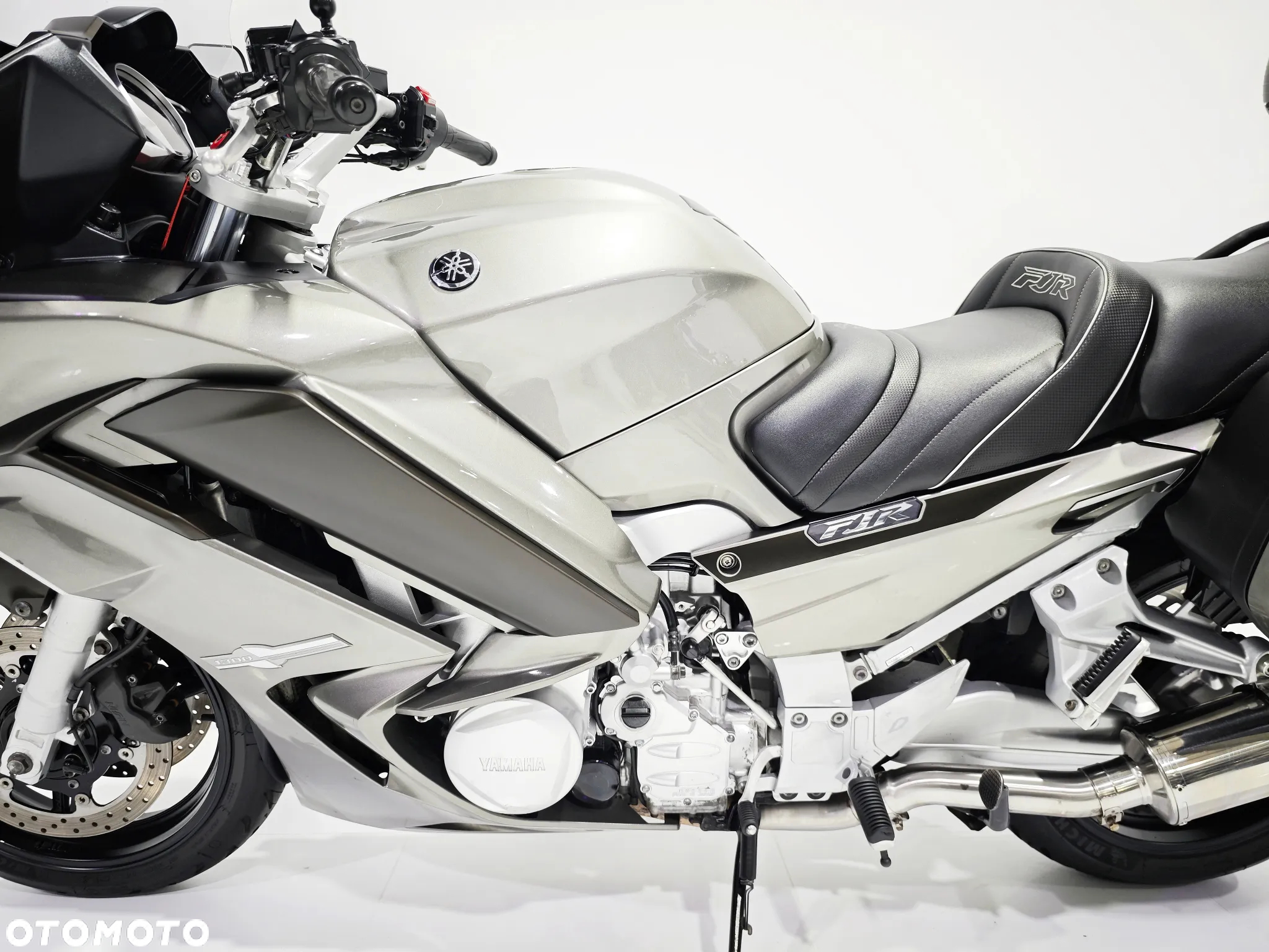 Yamaha FJR - 21